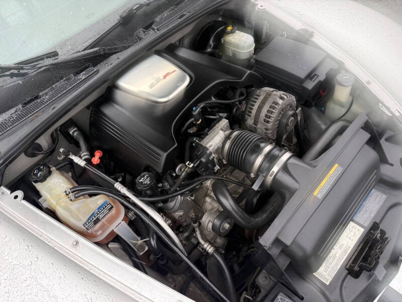 2004 Chevrolet SSR LS