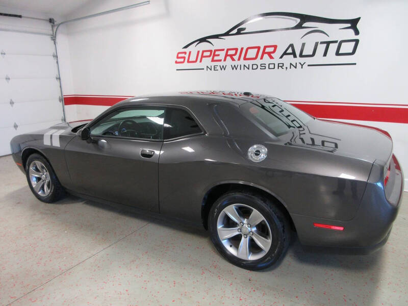 2015 Dodge Challenger SXT