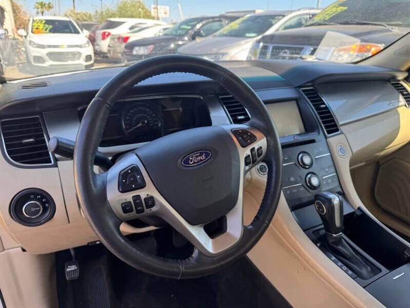 2015 Ford Taurus SEL