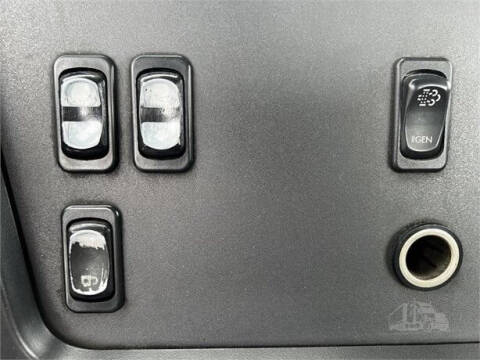 2012 Freightliner M2 112