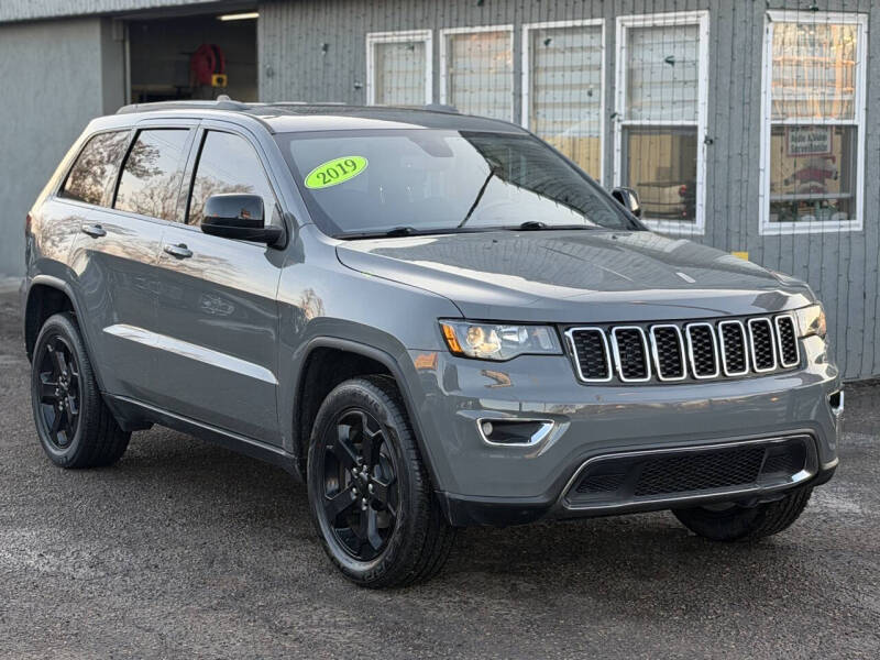 2019 Jeep Grand Cherokee Upland