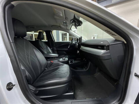 2021 Ford Mustang Mach-E Select