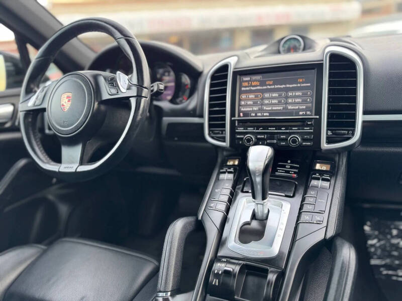 2012 Porsche Cayenne Tiptronic