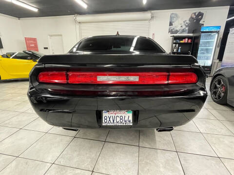 2012 Dodge Challenger SXT