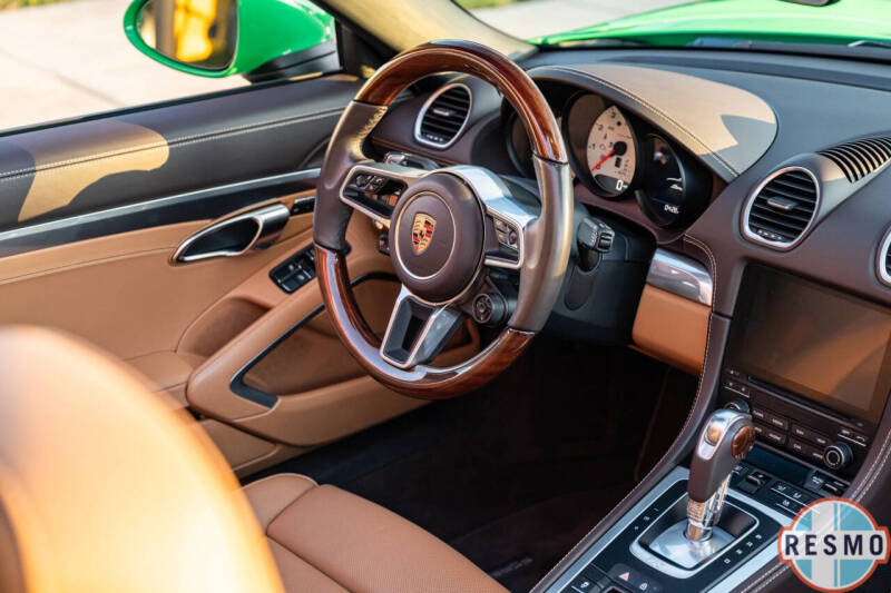 2023 Porsche 718 Boxster S