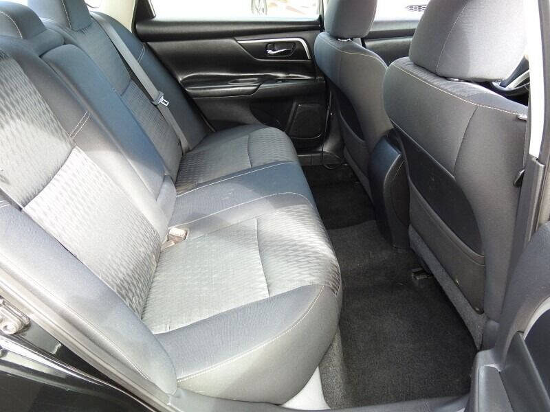 2018 Nissan Altima  - $13,900