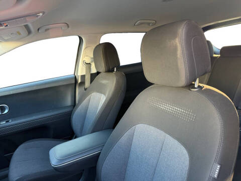 2024 Hyundai Ioniq 5 SE Standard Range