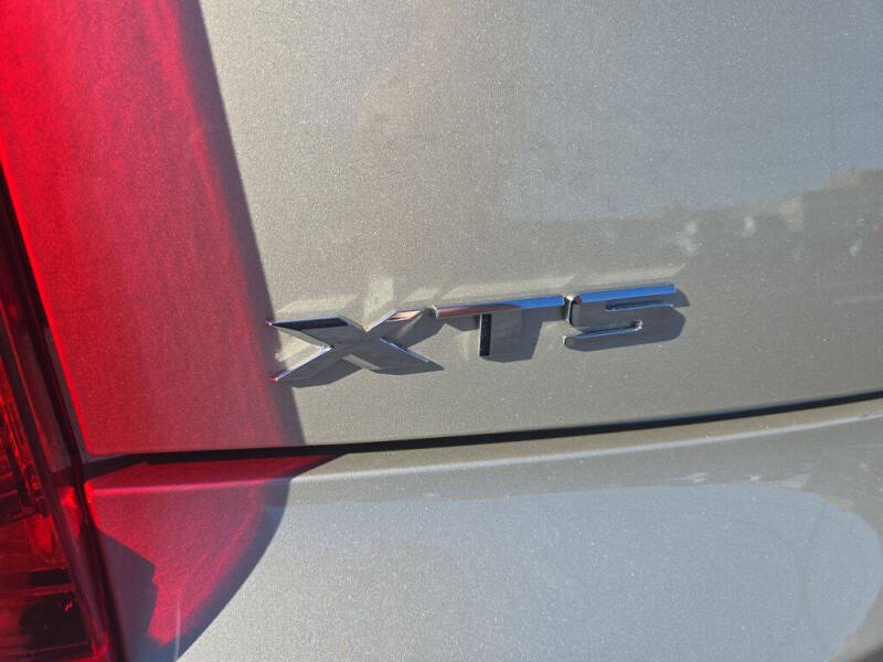 2014 Cadillac XTS Luxury Collection