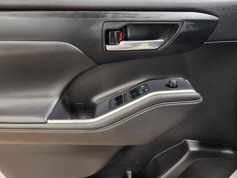 2022 Toyota Highlander XSE