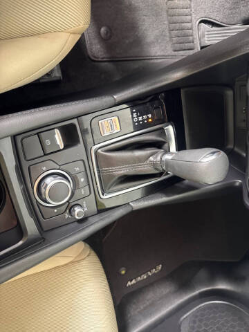 2017 Mazda MAZDA3 Sport