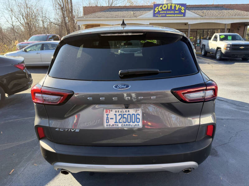 2024 Ford Escape Active