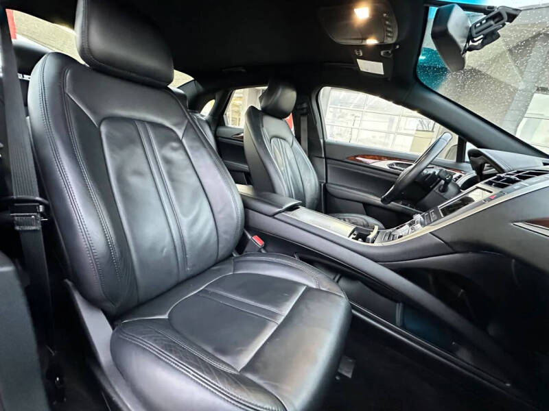 2017 Lincoln MKZ Select