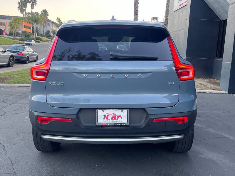 2020 Volvo XC40 T4 Momentum