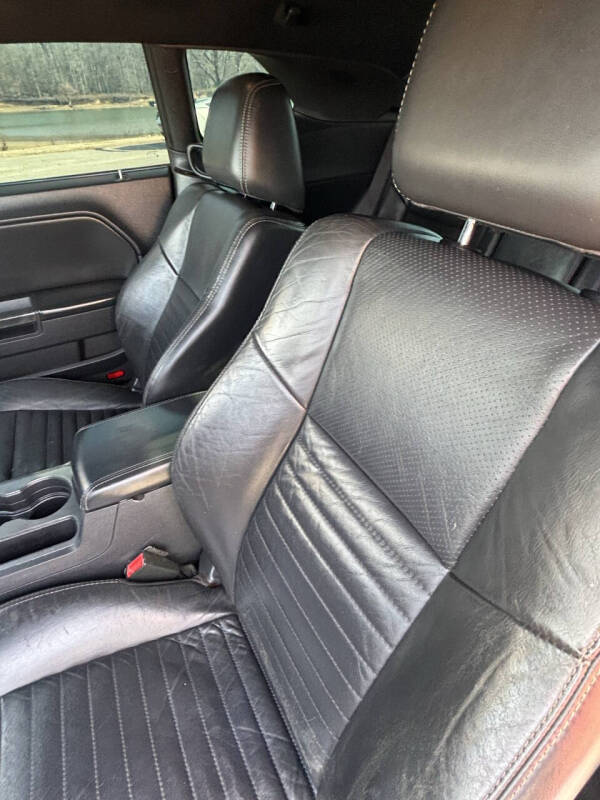 2013 Dodge Challenger R/T Plus