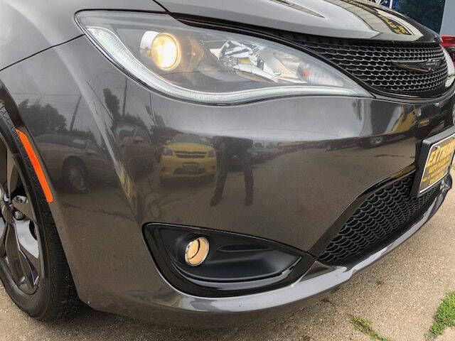 2018 Chrysler Pacifica Touring L Plus