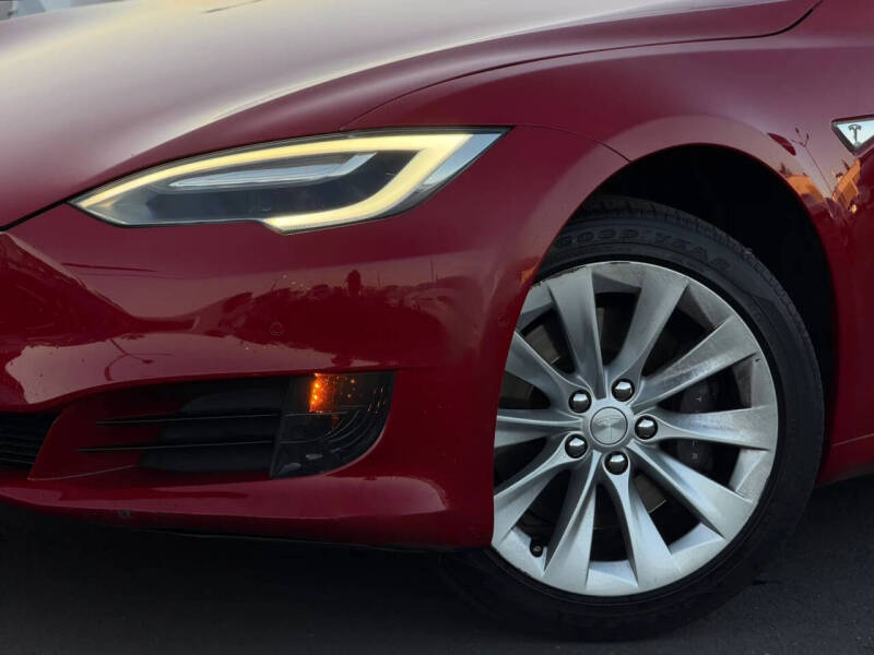 2016 Tesla Model S