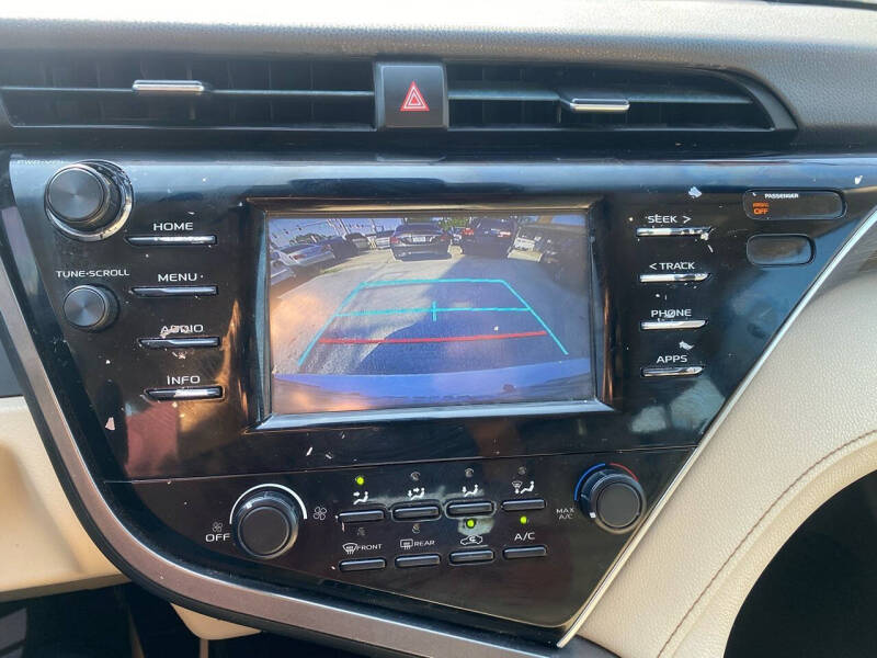 2018 Toyota Camry LE