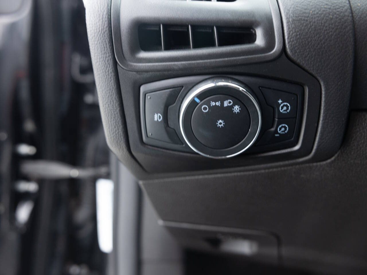 Used Car 2012 Ford Focus  Se 4dr Sedan For Sale Under $10,000 In Coal City, Illinois