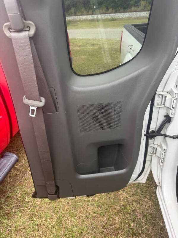 2006 Nissan Frontier XE