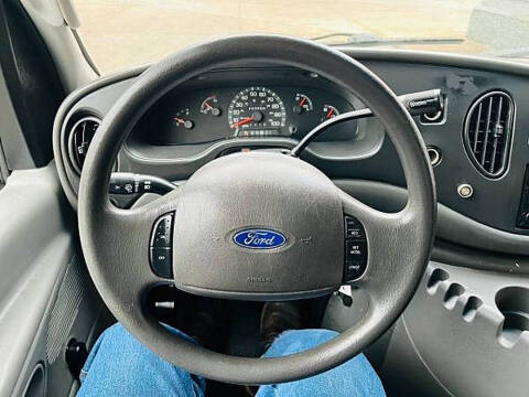 2003 Ford E-Series E-350 SD