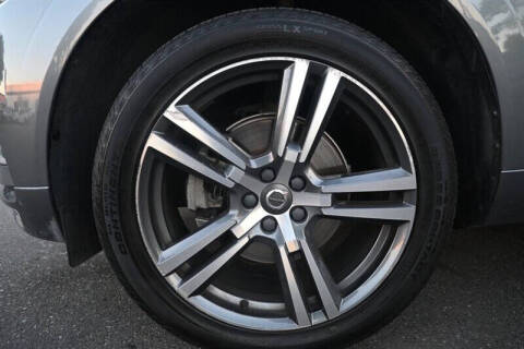 2020 Volvo XC60 T5 Momentum