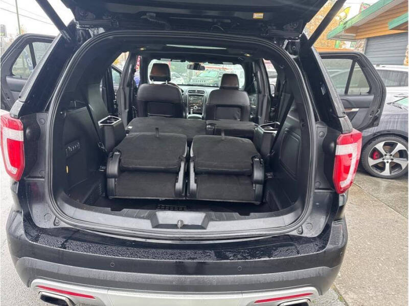 2017 Ford Explorer Platinum