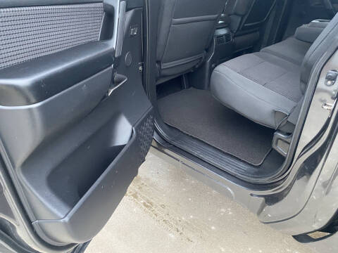 2010 Nissan Titan SE