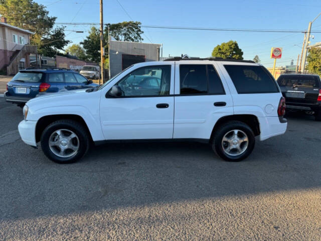 2008 Chevrolet TrailBlazer for sale at Carz Connect LLC in Portland, OR