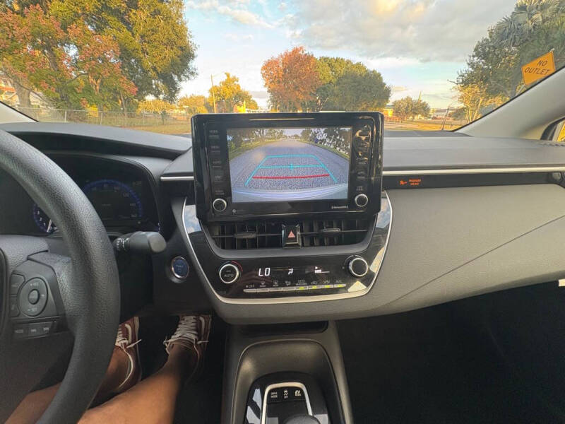 2022 Toyota Corolla Hybrid LE