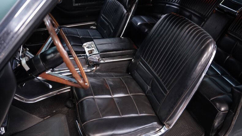 1966 Ford Thunderbird