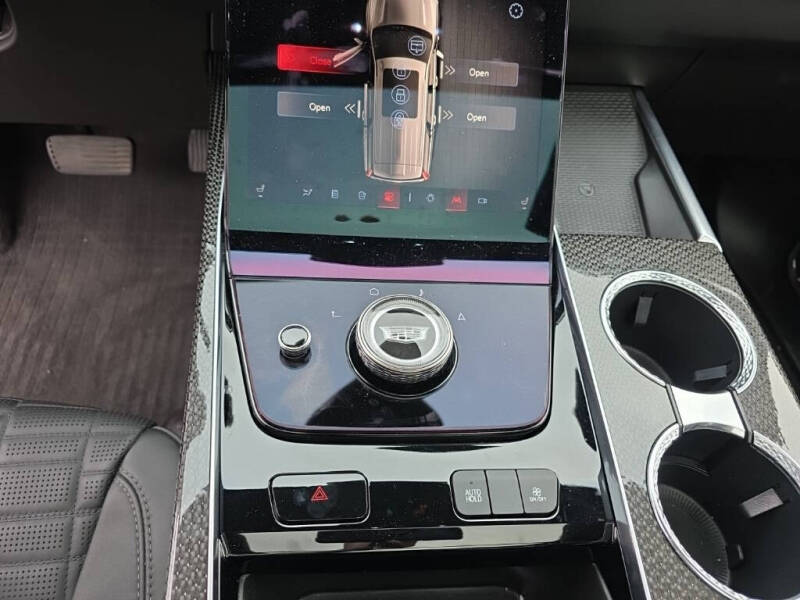 2025 Cadillac Escalade-V