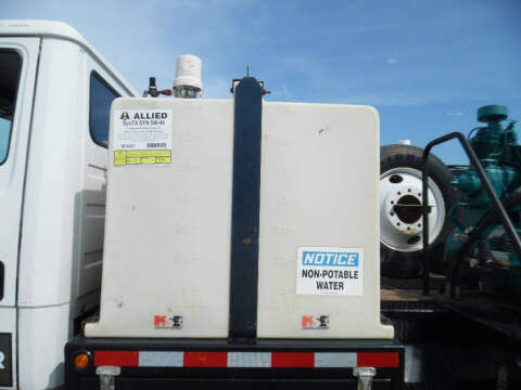 2001 Freightliner FL70