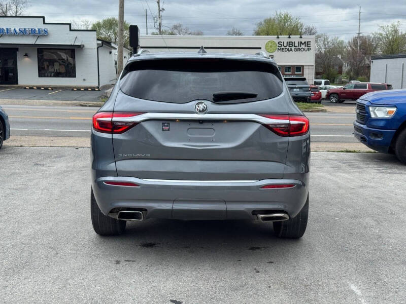 2020 Buick Enclave Essence