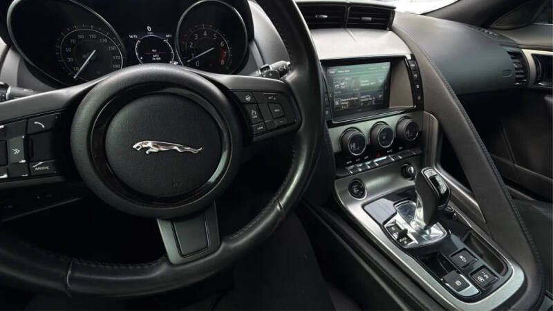 2017 Jaguar F-TYPE Premium
