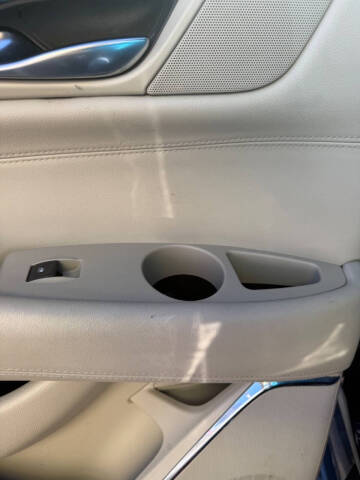 2017 Cadillac Escalade Luxury