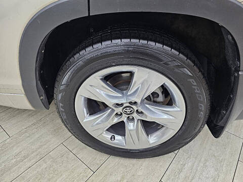 2016 Toyota Highlander