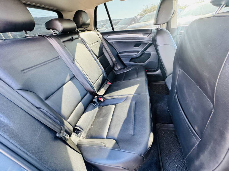 2021 Volkswagen Golf TSI