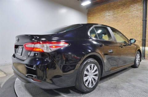 2018 Toyota Camry Hybrid LE