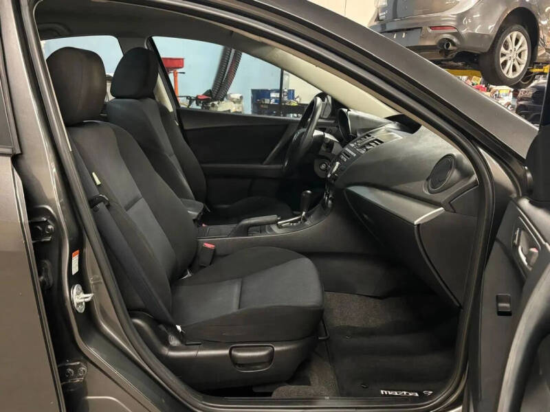 2010 Mazda MAZDA3 i Touring