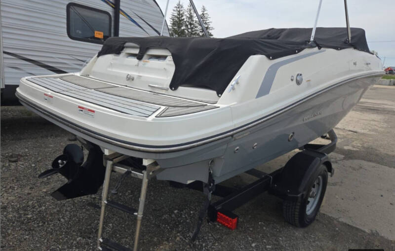 2018 Bayliner VR5 Bowrider