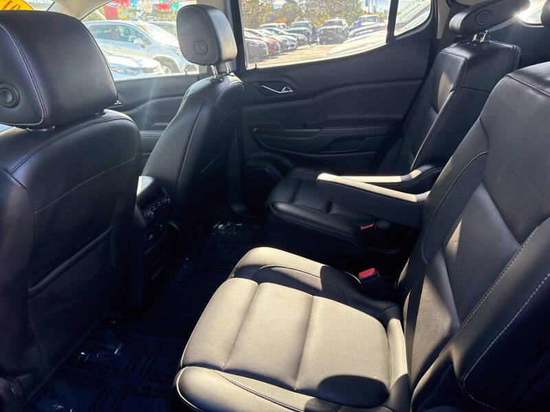 2017 GMC Acadia SLT-1