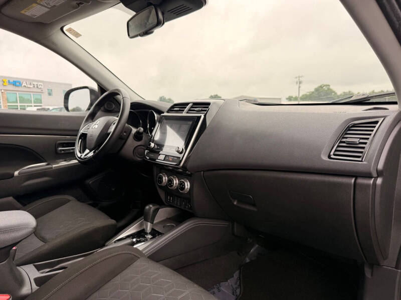 2020 Mitsubishi Outlander Sport SE