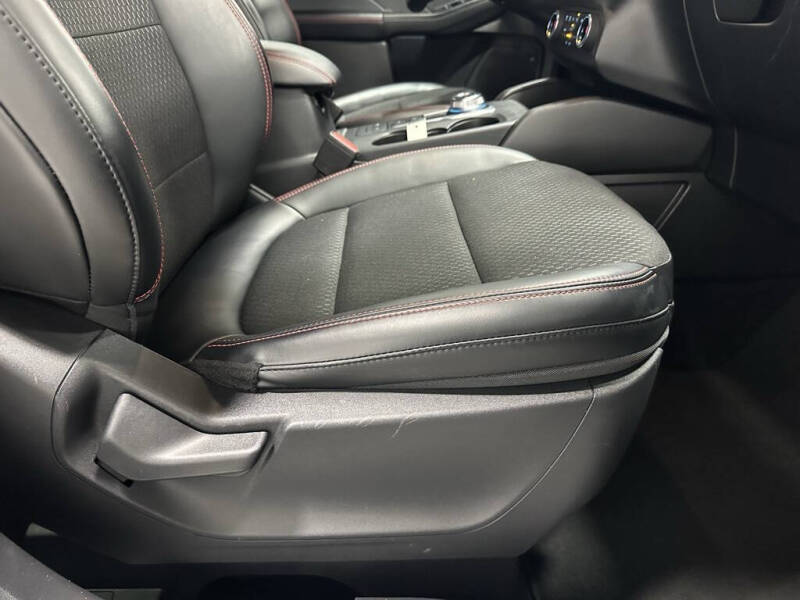 2025 Ford Escape ST-Line