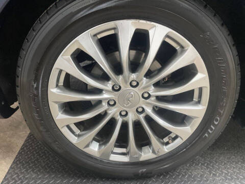 2017 Infiniti QX80