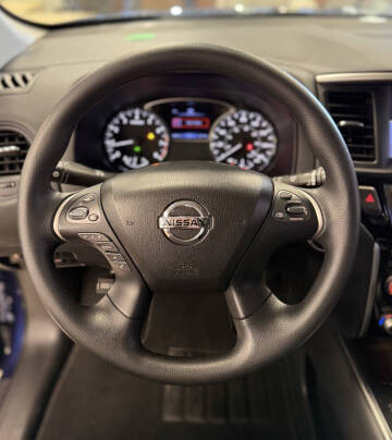 2020 Nissan Pathfinder S