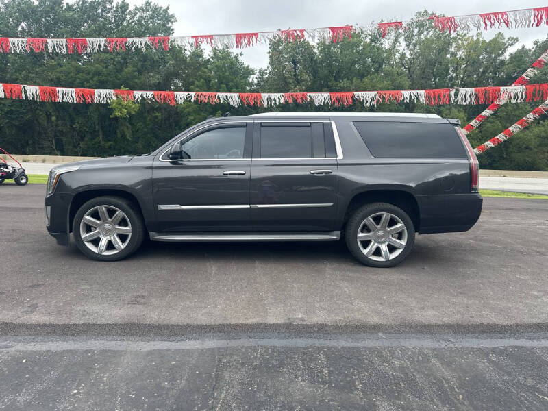 Used 2015 Cadillac Escalade ESV Luxury with VIN 1GYS4HKJ2FR162583 for sale in Valparaiso, IN