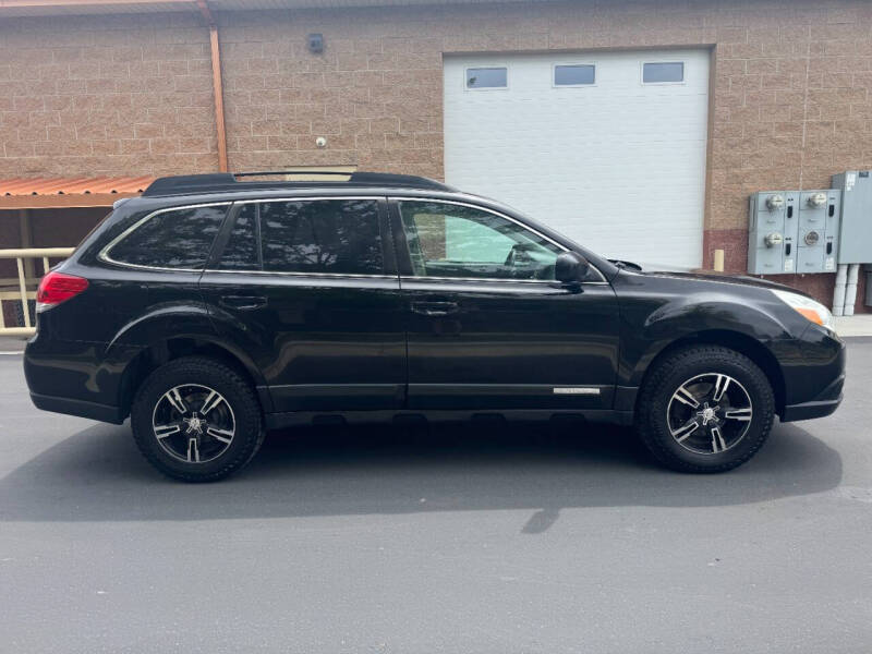 Image 9 of 2012 Subaru Outback 2.5i