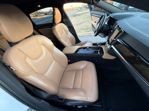 2018 Volvo S90 T5 Momentum