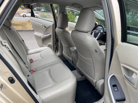 2010 Toyota Prius II