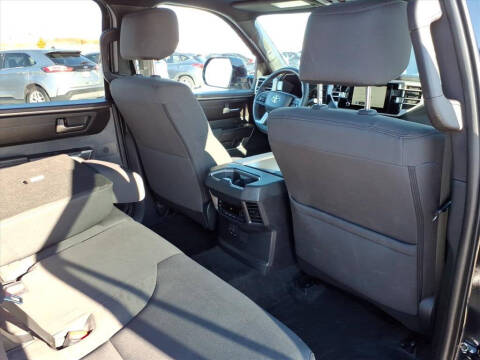 2025 Toyota Sequoia SR5